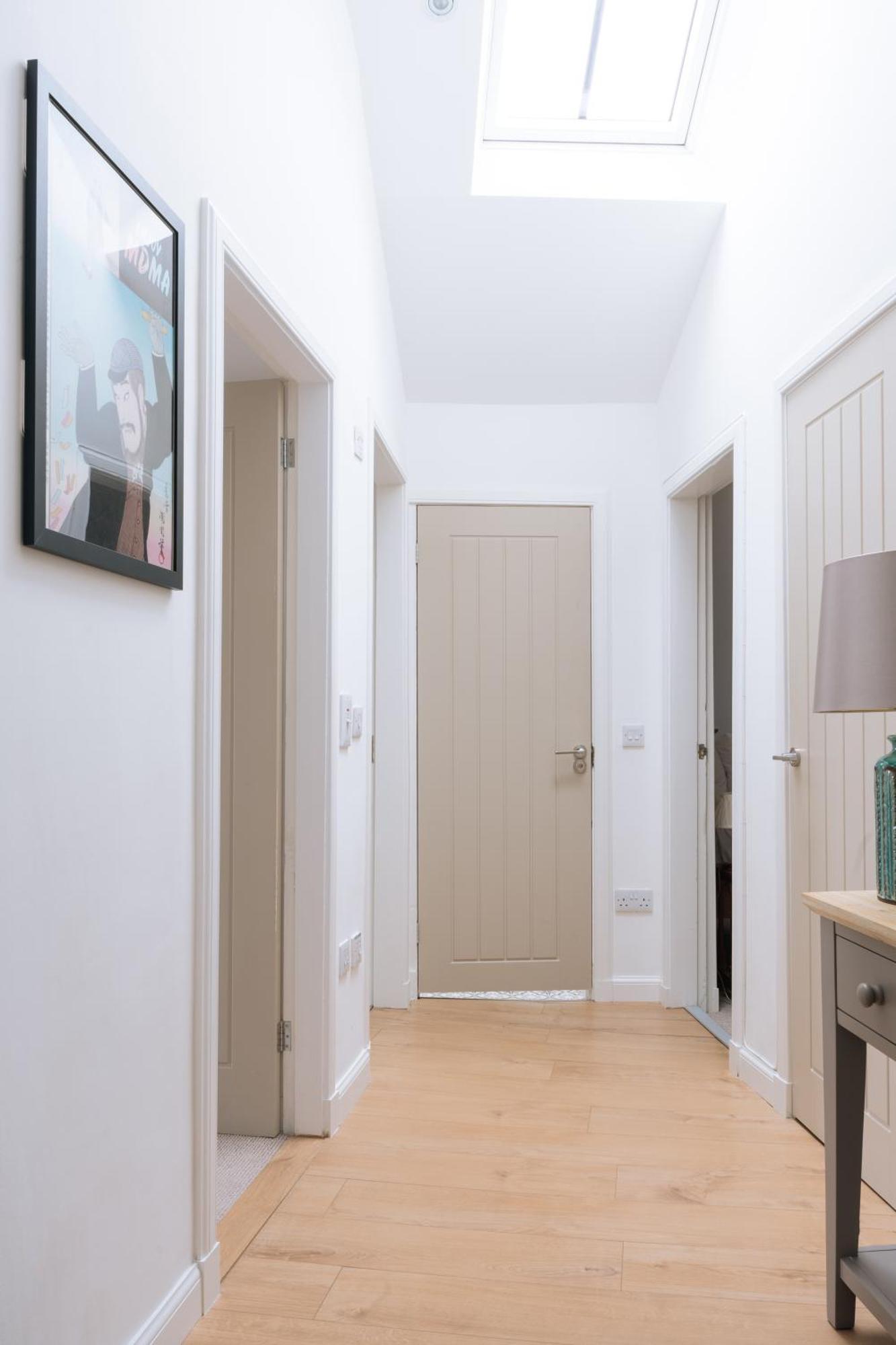 & Modern 2bd Flat - Appartement EDI